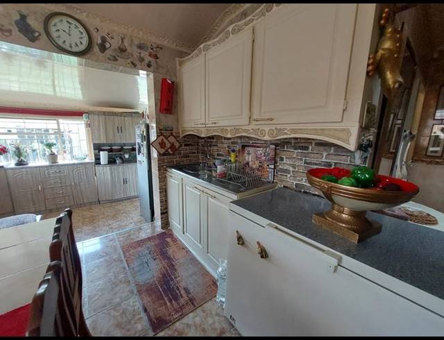 3 BEDROOM HOUSE FOR SALE IN DANVILLE